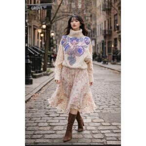 Vintage Outback Red Wool Cable Knit Sweater Embroidered Floral M